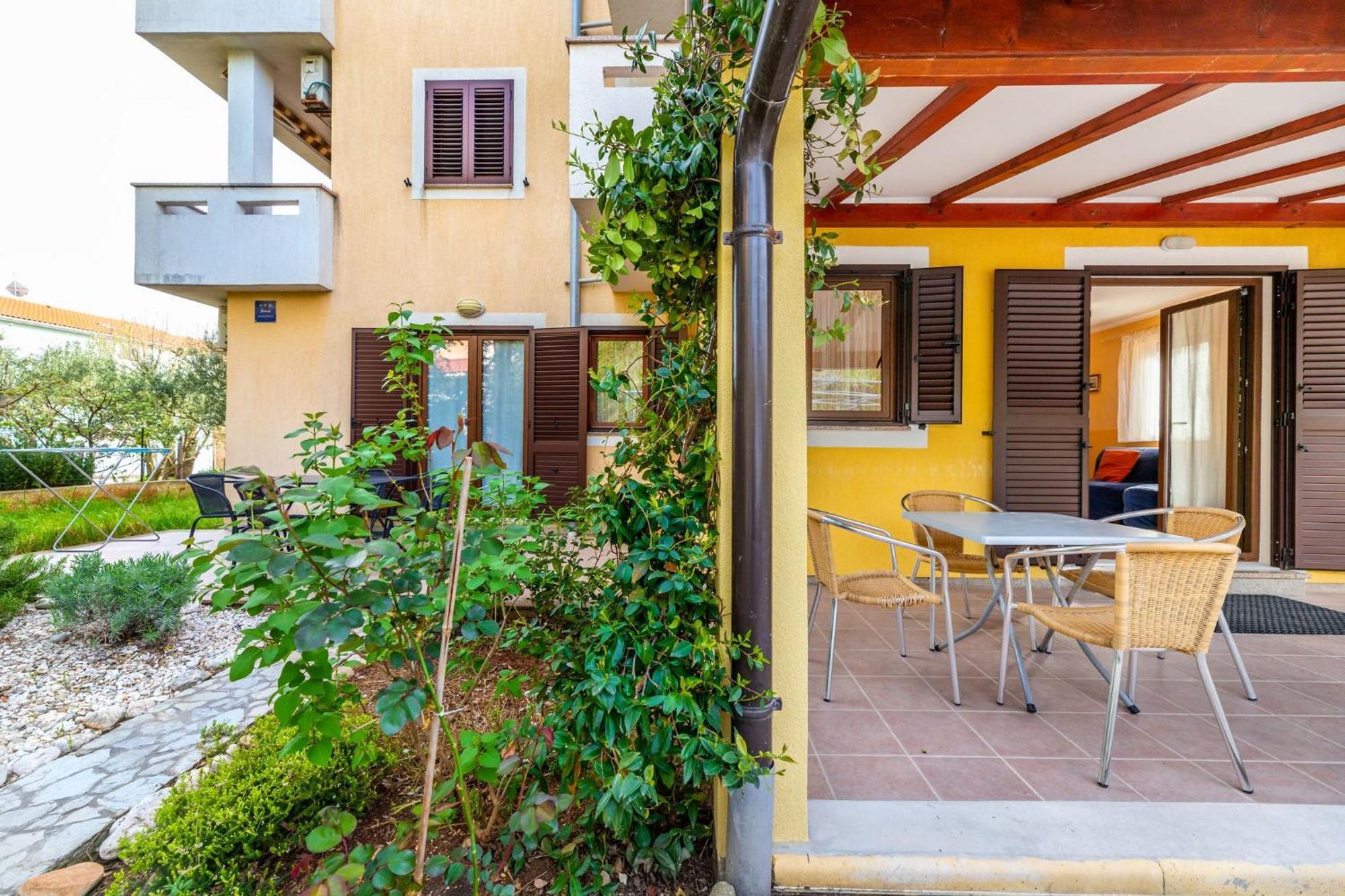 Marina Apartment Baska  Ngoại thất bức ảnh